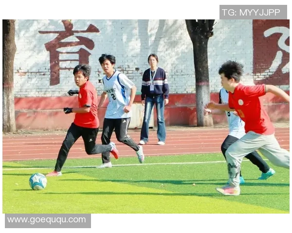 张家口足球明星队奋勇拼搏展现青春风采助力地方足球发展新篇章